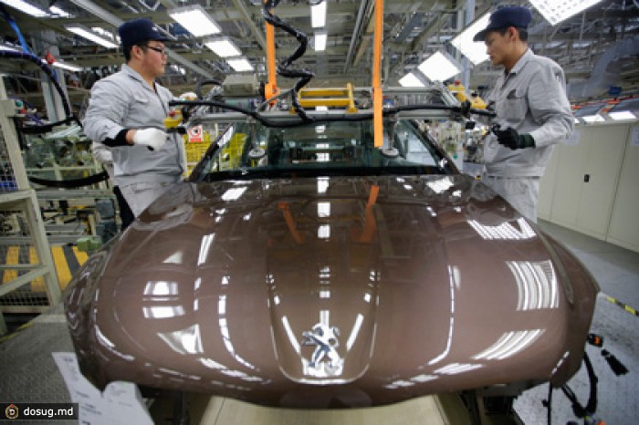 Франция вложит в Peugeot миллиард долларов