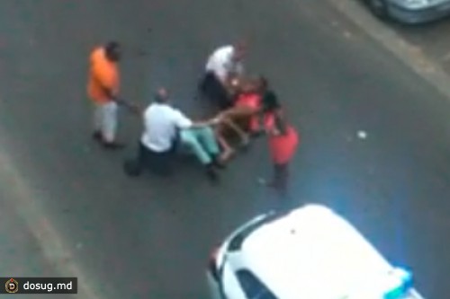 Французов возмутило избиение полицейскими негритянки