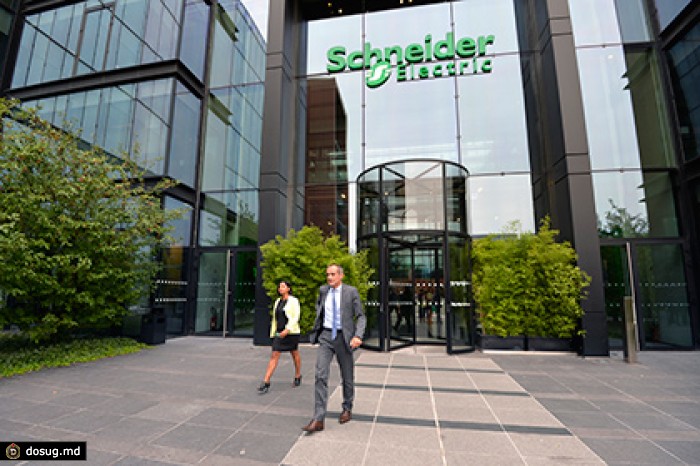 Французская Schneider Electric вложит более миллиарда рублей в проекты в России