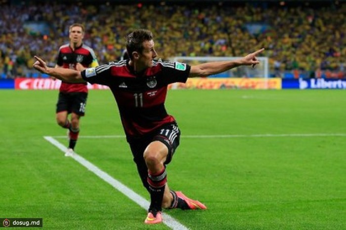 Германия забила Бразилии пять мячей за первый тайм полуфинала ЧМ-2014