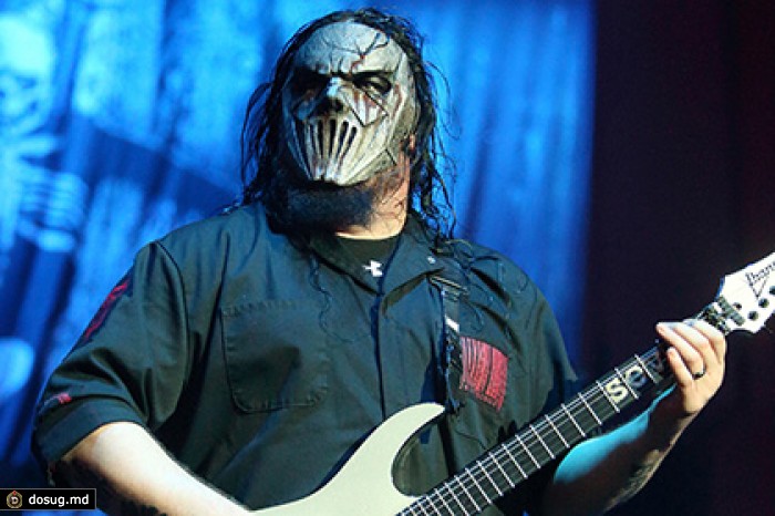 Гитарист Slipknot получил ножевое ранение в голову от своего брата