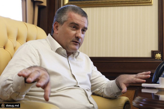 Глава Крыма пообещал урезать себе зарплату вдвое