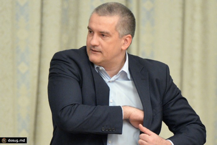 Глава Крыма в два раза сократил собственную зарплату