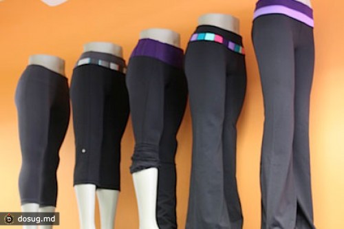 Глава производства Lululemon уволится после массового отзыва прозрачных брюк