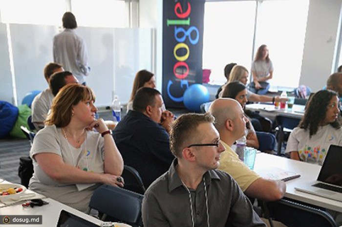 Google оказалась на треть женской компанией