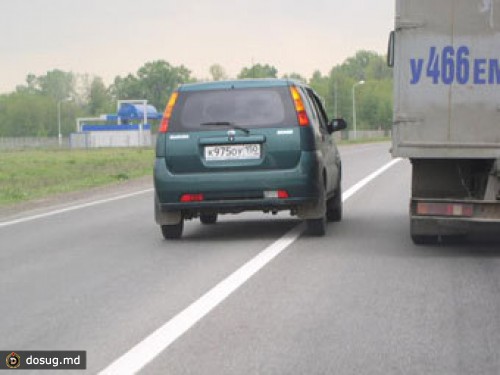 Госдума одобрила штрафы за выезд на встречную полосу