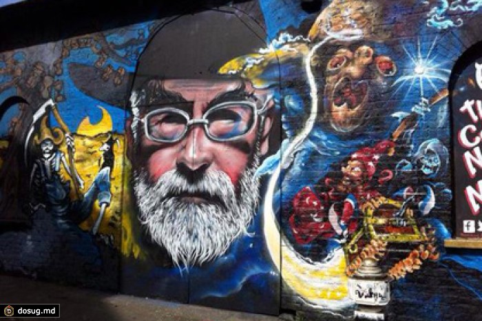 Граффити с Терри Пратчеттом и Смертью появились в Великобритании