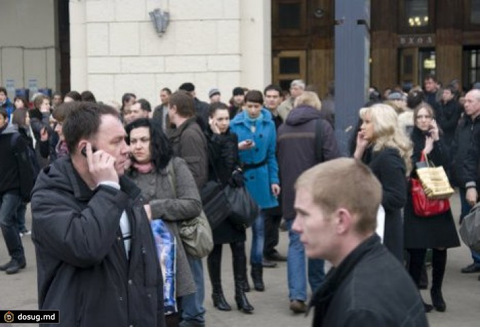 Граждане Молдовы стали больше разговаривать по мобильному телефону и отправлять SMS
