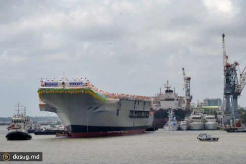 Индия спустила на воду первый собственный авианосец