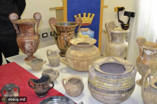 Итальянская полиция обнаружила украденные древности на 2 миллиона евро