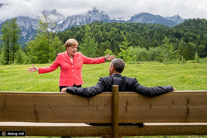 Юзеры превратили снимок Меркель и Обамы на G7 в серию фотожаб