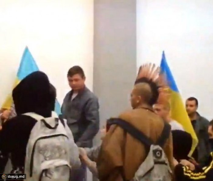 Из испанского вуза прогнали украинских националистов. ВИДЕО