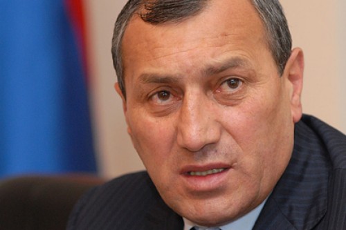 Из-за резонансного убийства в Армении арестовали сына губернатора