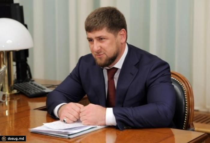 Кадыров и Медведев сделали селфи на фоне портрета Путина. ФОТО