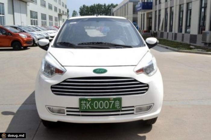 Китайская компания клонировала неудачный Aston Martin Cygnet