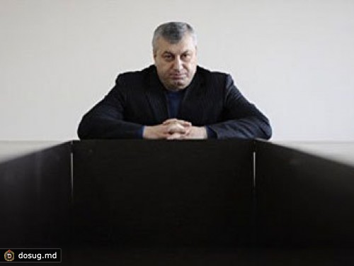 Кокойты уволил нескольких высокопоставленных чиновников