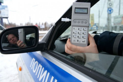 Комитет Госдумы поддержал введение погрешности алкотестера