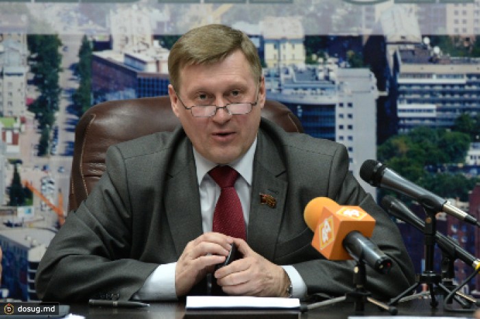 Коммунист Анатолий Локоть вступил в должность мэра Новосибирска