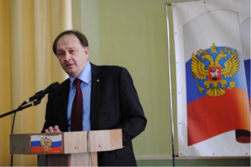 Крымские татары добились отставки российского консула