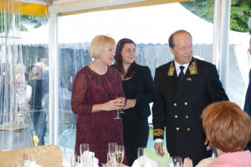 Латвийского министра отчитали за прием в честь Дня России