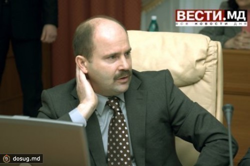 
 Лазэр жалуется на "великих государственников"
