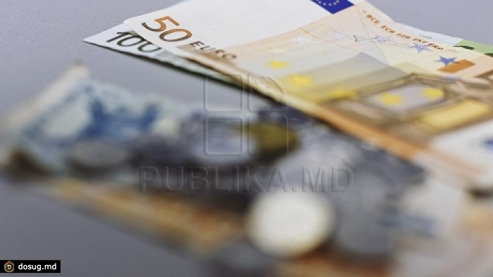 Лей укрепляется к доллару, но отступает по отношению к евро
