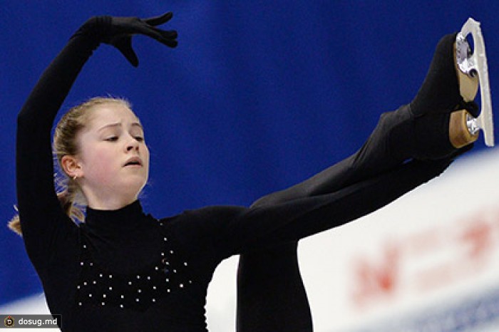 Липницкая стала третьей в короткой программе на чемпионате мира