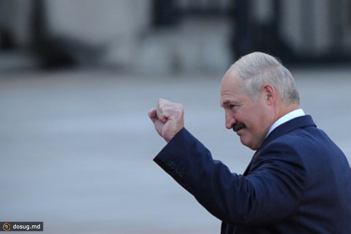 Лукашенко предложил обложить пошлиной зарубежные покупки белорусов