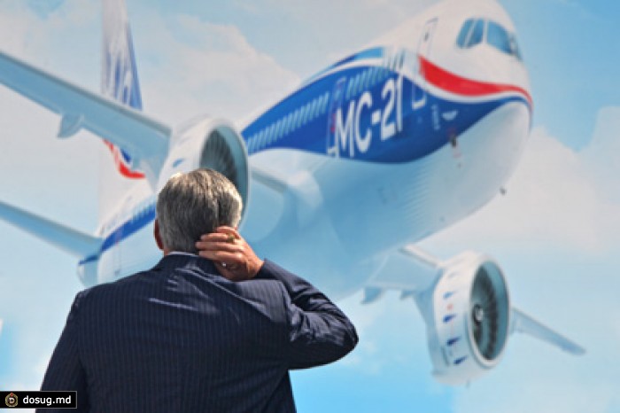 Мантуров пообещал собрать первый самолет МС-21 до конца 2015 года