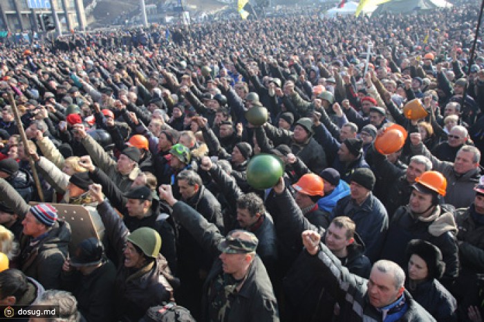Майдан поддержал соглашение с Януковичем