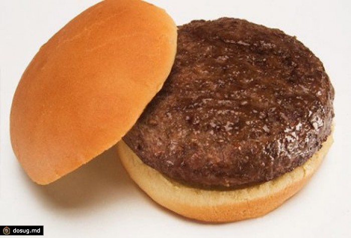 McDonald's признала, что коровам, мясо которых используется для котлет, дают гормоны