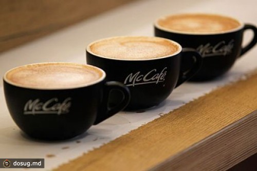 McDonald's впервые раздаст клиентам столовые приборы