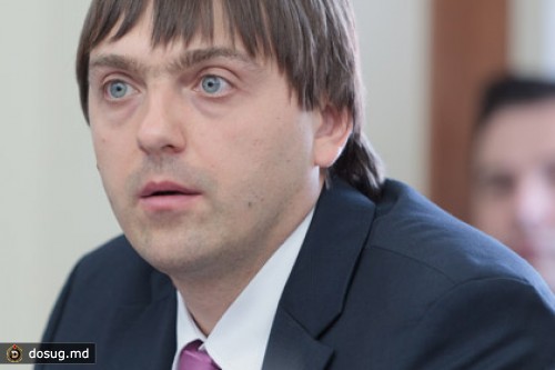 Медведев назначил нового главу Рособрнадзора