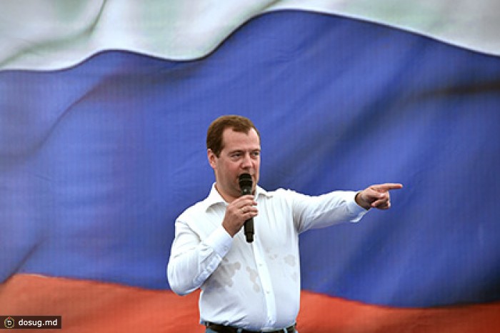 Медведев понадеялся на кратковременность запрета на импорт