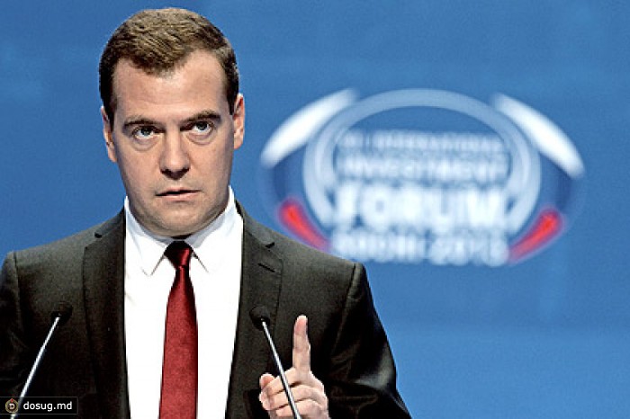 Медведев пообещал «показать зубы» в ВТО в ответ на санкции