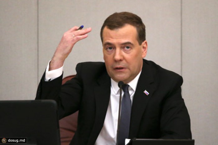 Медведев пообещал не увеличивать налоговую нагрузку в России