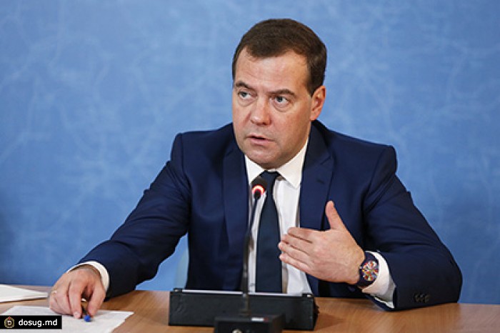 Медведев призвал пересмотреть бюджет на следующий год