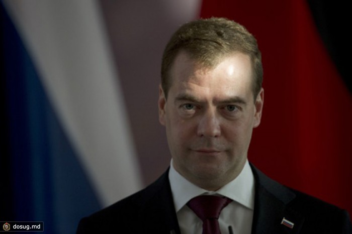 Медведев разрешил отключать газ населению при двухмесячном долге