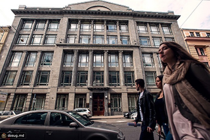 Минфин подтвердил планы выхода на внешние рынки в 2015 году