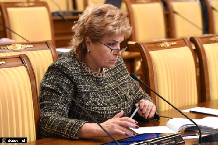 Минфин признал нехватку средств на обслуживание госдолга