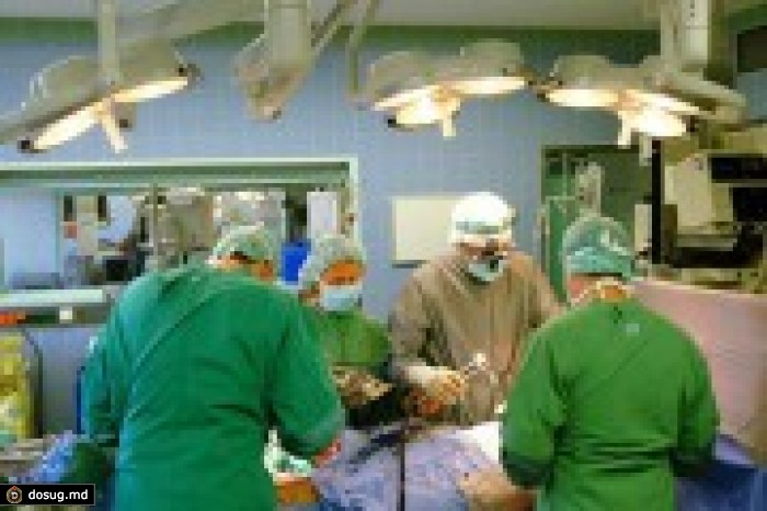 Молдавские врачи впервые провели сложную операцию на почках