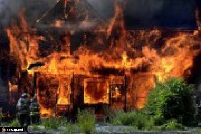 На Буюканах загорелся ресторан. Тушат все городские расчеты