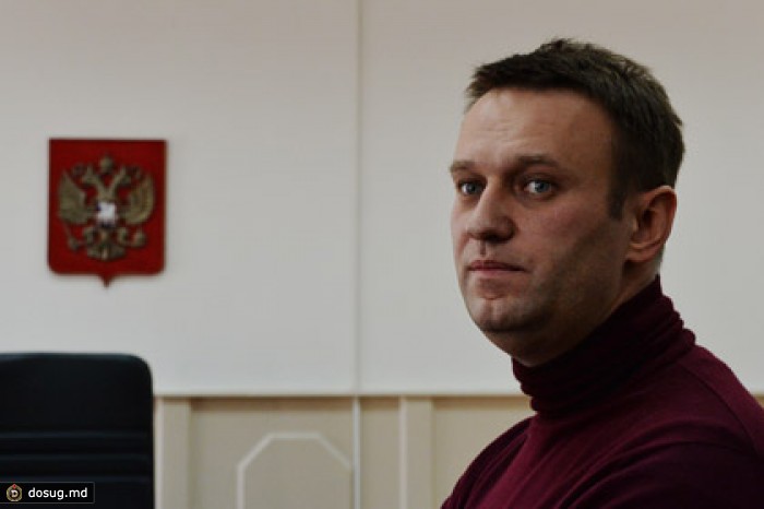 На Навального надели электронный браслет
