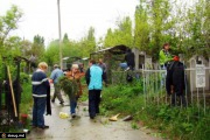 На Радоницу автомобилям будет запрещено въезжать на территорию кладбища