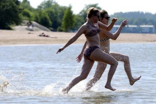 На Украине предложили ввести налог на отдых за границей