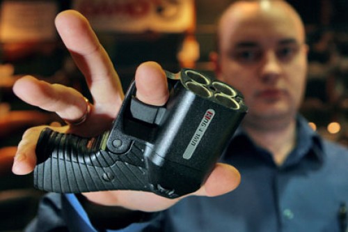 На Украине разрешат массовую продажу травматического оружия