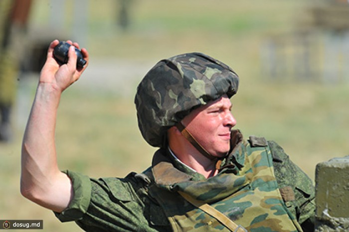 На Урале полковник закрыл солдата от взрыва гранаты
