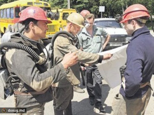 На луганских шахтеров напали поджигатели в масках