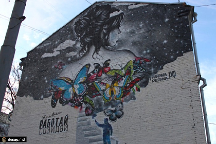 На московских домах появятся иллюстрации к книгам Прилепина и Рубиной