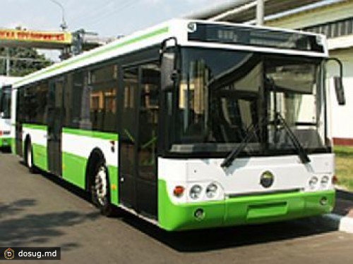 На северо-западе Москвы обстреляли пассажирский автобус